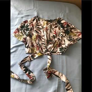 Leaf Print Tie Front Crop Top